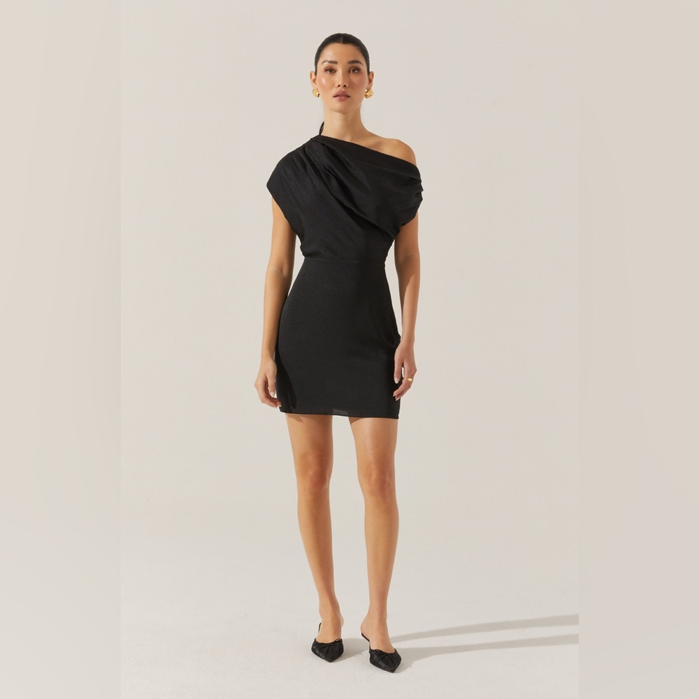 Astr Chic One-Shoulder Black Mini Party Formal Cocktail‎ Dress Size Small